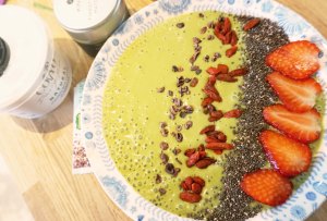 greensmoothiebowl
